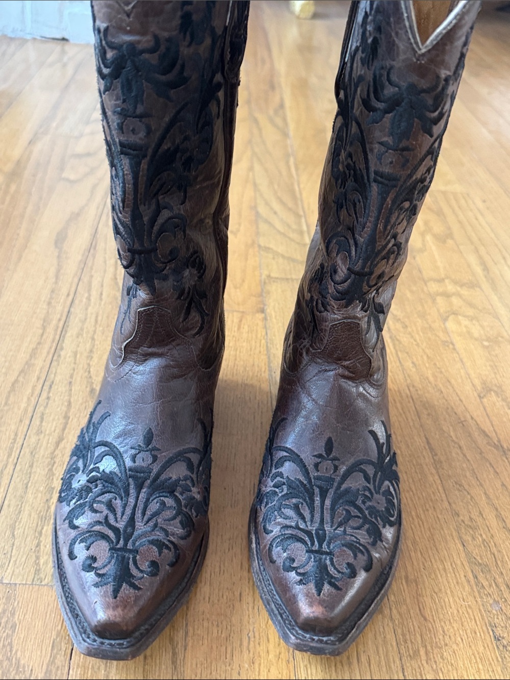 Women’s Brown Leather Western Boots with Black Embroidered 7 | Cowgirl Boots 7 - Picture 7 of 10